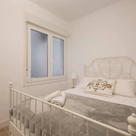 Easo Suits Family Friends Parking Apartment San Sebastián