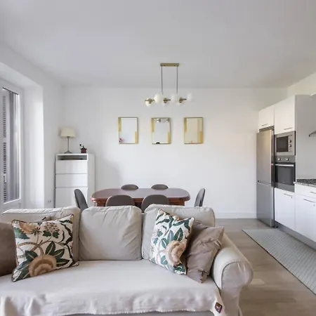 Easo Suits Family Friends Parking * San Sebastián