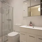 Easo Suits Family Friends + Parking Apartment