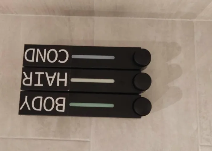 Easo Suits Family Friends + Parking Apartment